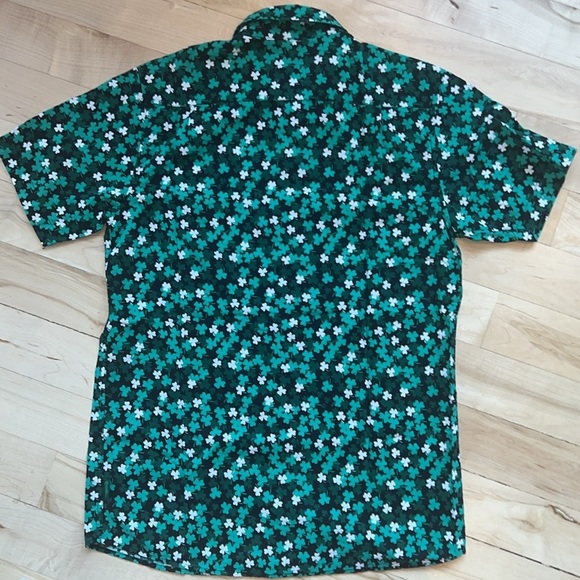 Men’s Tipsy Elves Short Sleeve Button Down - Picture 3 of 3